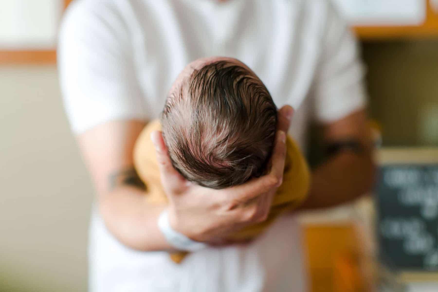 DIY Hospital Newborn Photos